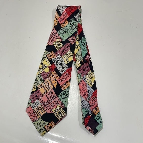 Nicole Miller Visited Vintage Theater Tickets 100% Silk Tie—Fabulous!!  Like New - Picture 5 of 10